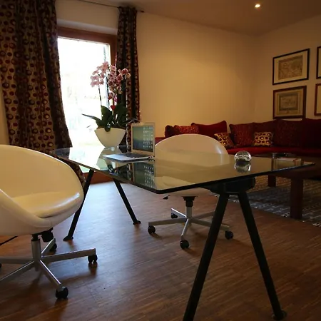 Italian Experience-villa Lu Candelara